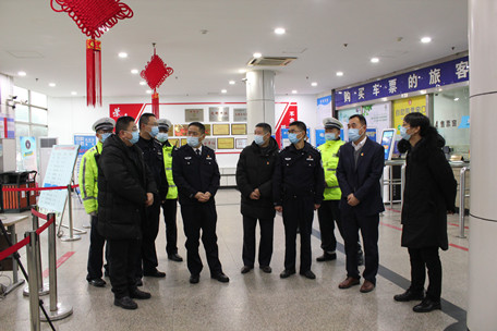 GH市公安局查北站春運(yùn)2(顧書燁)_副本.jpg GH市公安局查北站春運(yùn)2(顧書燁)_副本.jpg